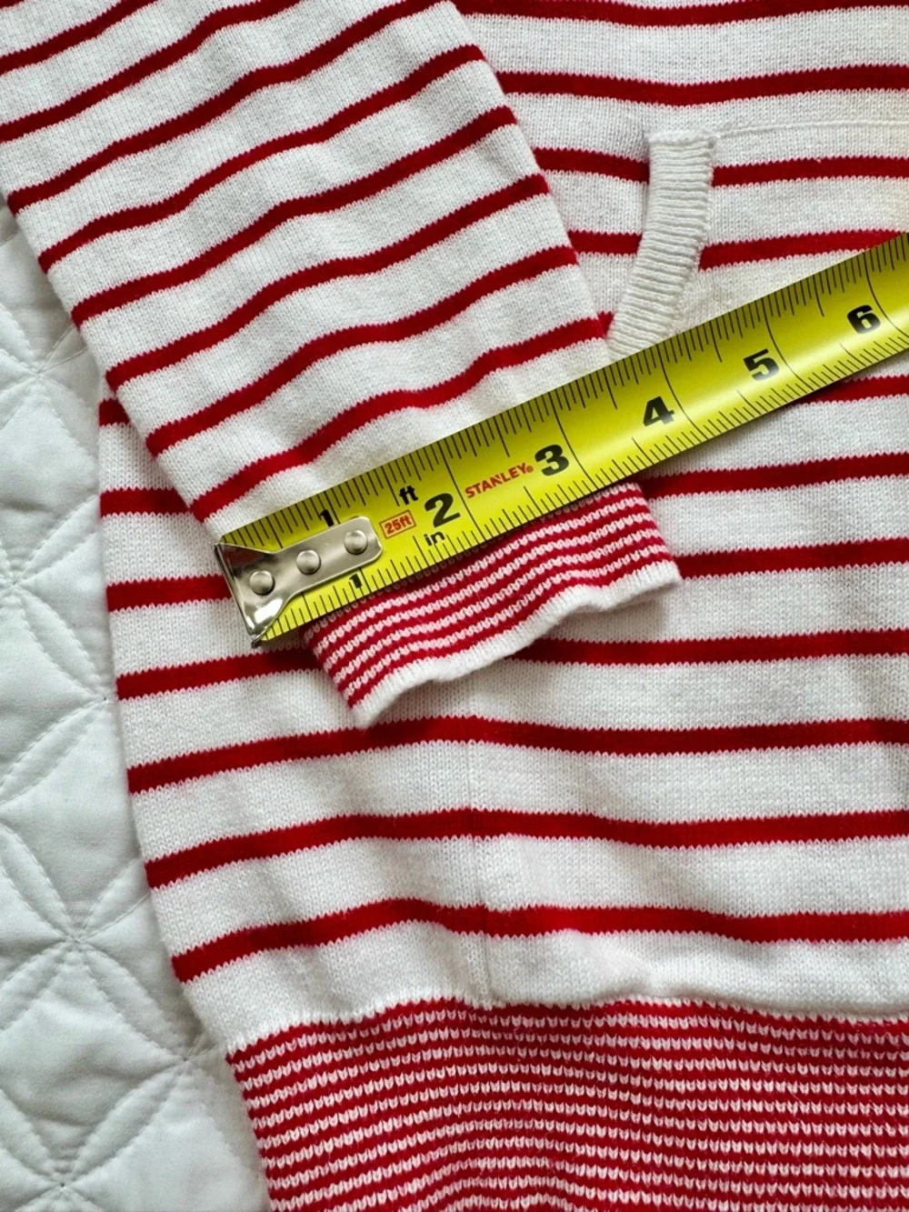 Amour Vert Kaitlyn White Red Striped Cowl Neck Drawstring Pullover Sweater Sz M